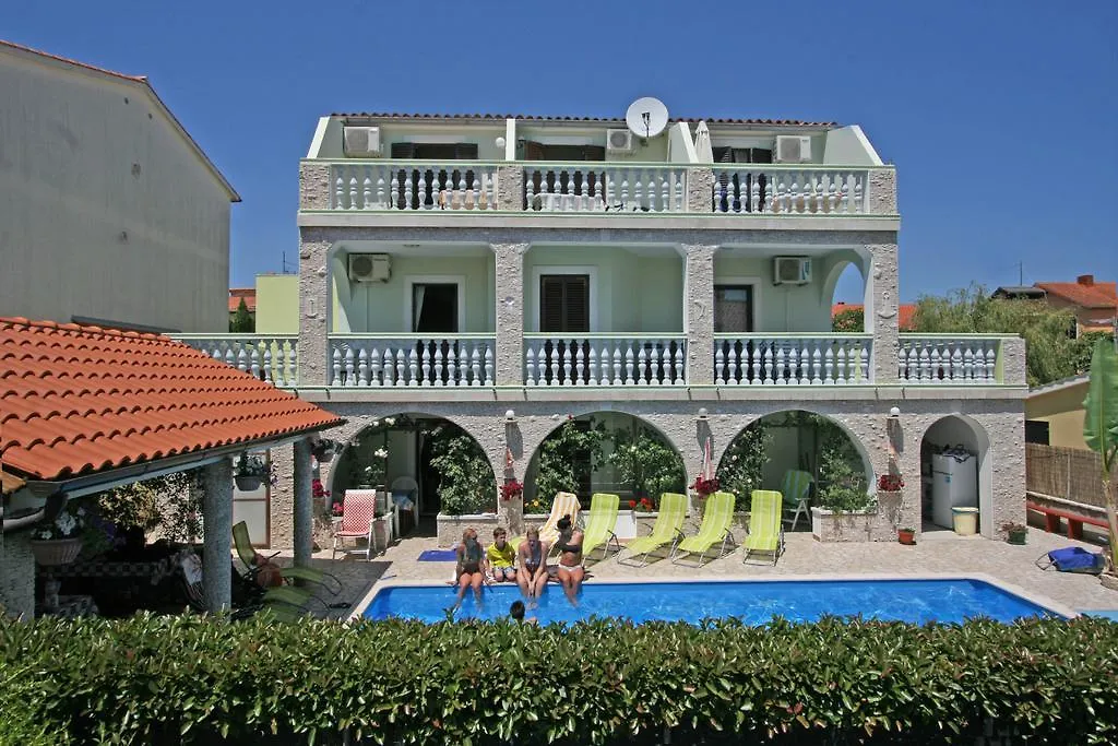 Apartments & Rooms Lo & Mar Medulin 3*,  Croatia